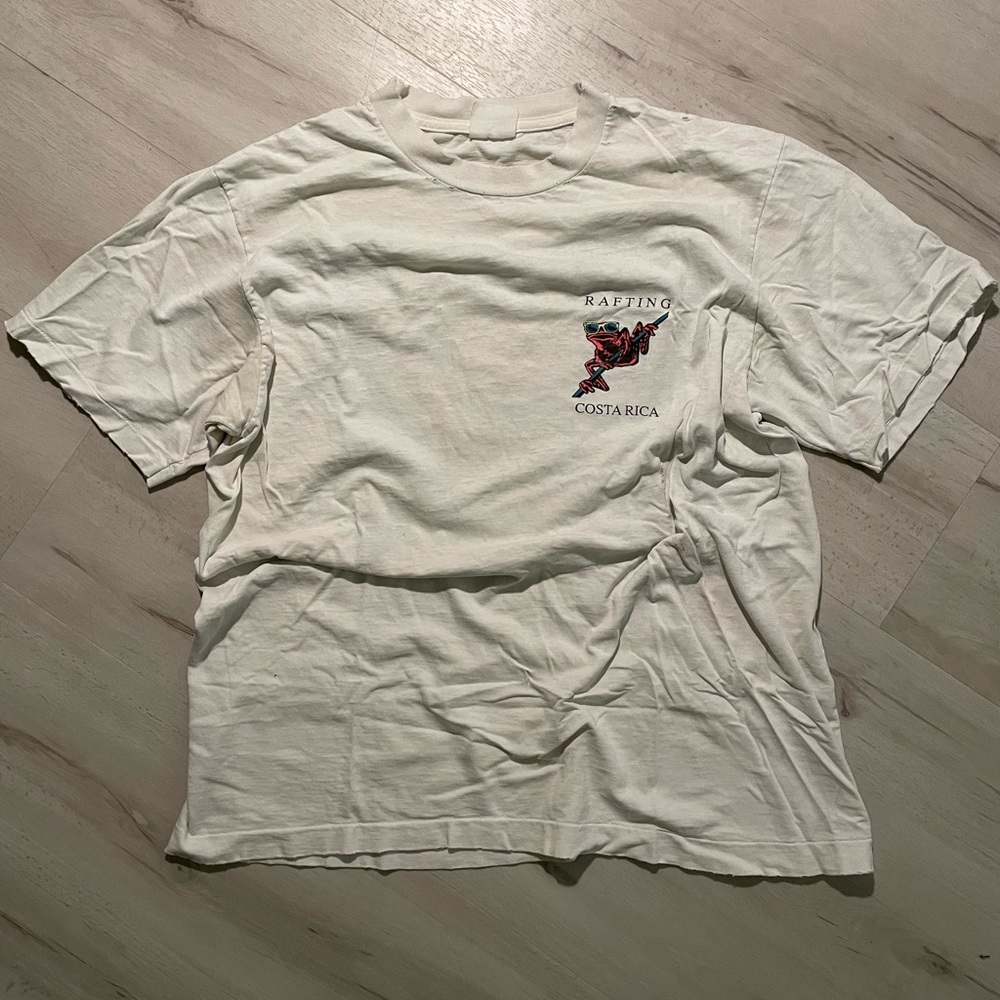 Thrashed Vintage Costa Rica Graphic Tee